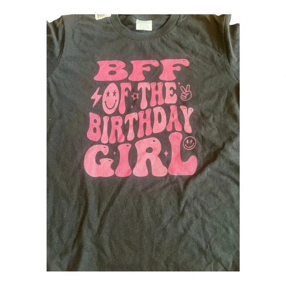 BFF OF THE BIRTHDAY GIRL Youth Size Small Black T-shirt - Picture 3 of 4